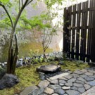 いろは苑が横浜で作ったバードバスのあるお庭